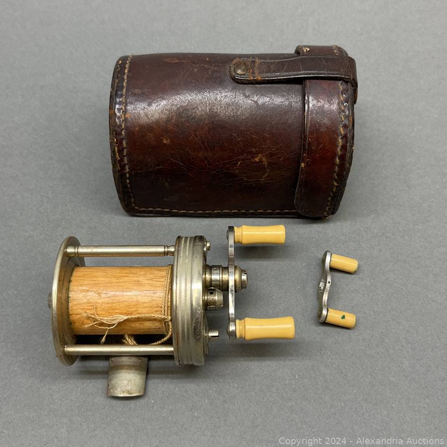 Vintage James Heddon's Sons Dowagiac, Mich. 3-30 reel